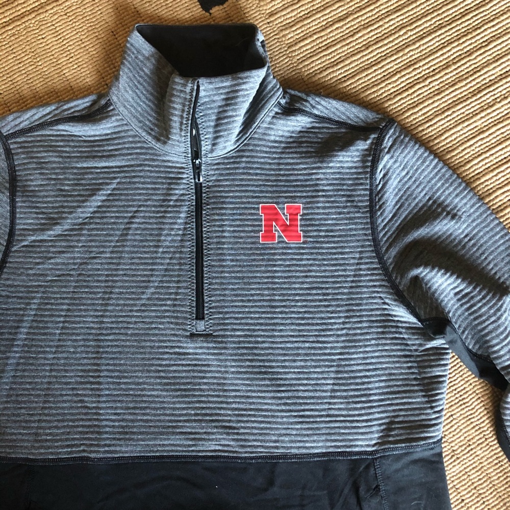 Husker quarterzip